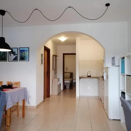 Apartment Layla - Intermezzo With Sea View In Center Of *