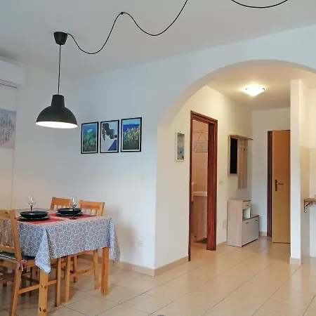 Layla - Intermezzo With Sea View In Center Of *