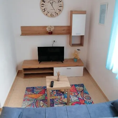 Layla - Intermezzo With Sea View In Center Of Apartment Rabac