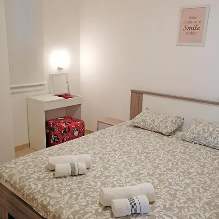 Layla - Intermezzo With Sea View In Center Of Apartment Rabac