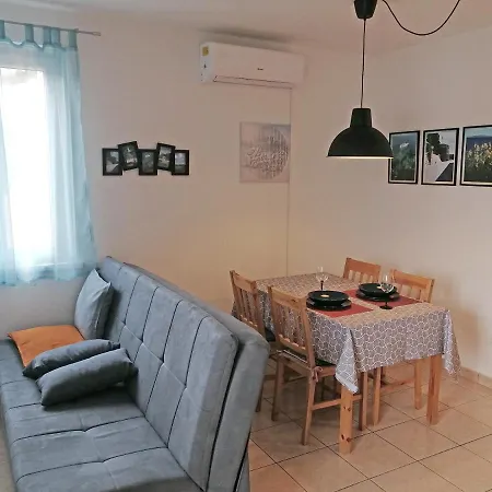 Layla - Intermezzo With Sea View In Center Of * Rabac