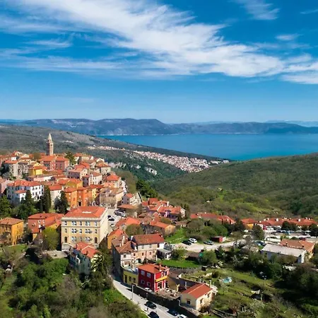 Apartment Layla - Intermezzo With Sea View In Center Of