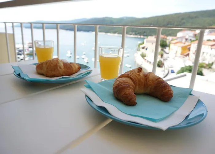 Layla - Intermezzo With Sea View In Center Of