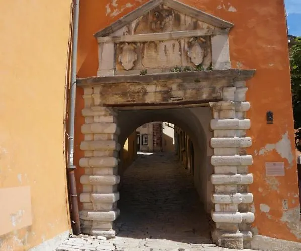 아파트 Layla - Intermezzo With Sea View In Center Of