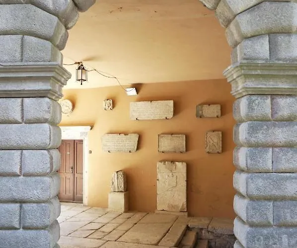 아파트 Layla - Intermezzo With Sea View In Center Of