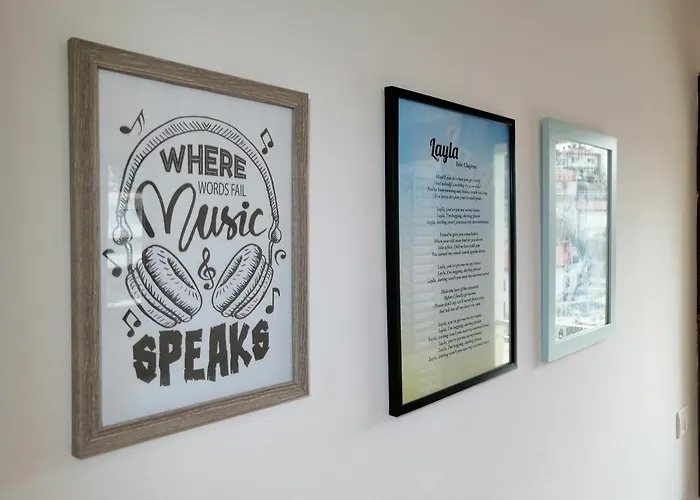 아파트 Layla - Intermezzo With Sea View In Center Of 라벡