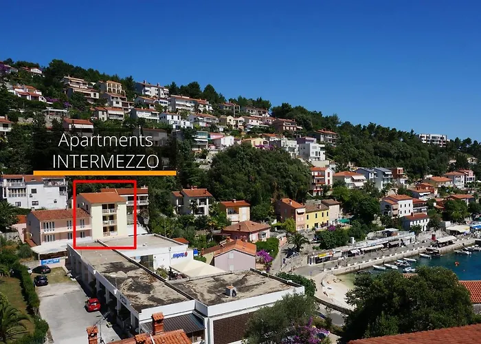 아파트 Layla - Intermezzo With Sea View In Center Of