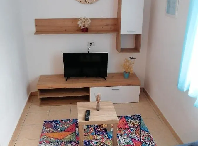 Layla - Intermezzo With Sea View In Center Of 아파트 라벡