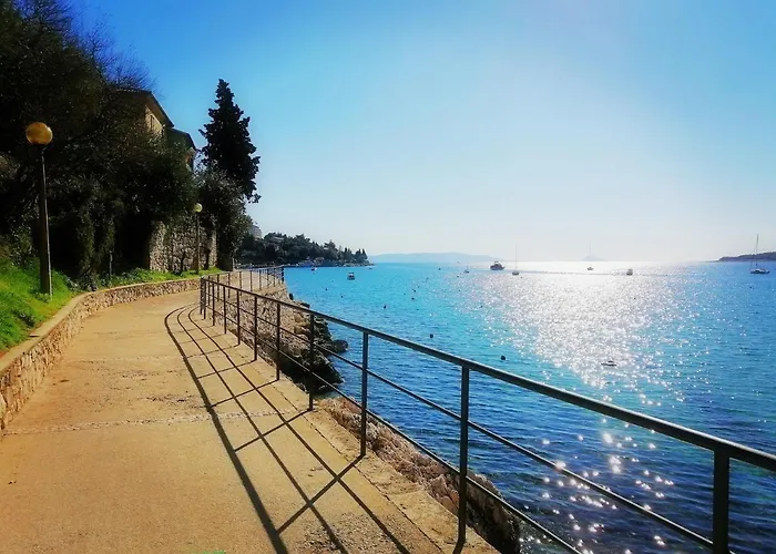 Layla - Intermezzo With Sea View In Center Of 아파트 라벡