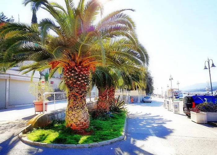 Layla - Intermezzo With Sea View In Center Of *